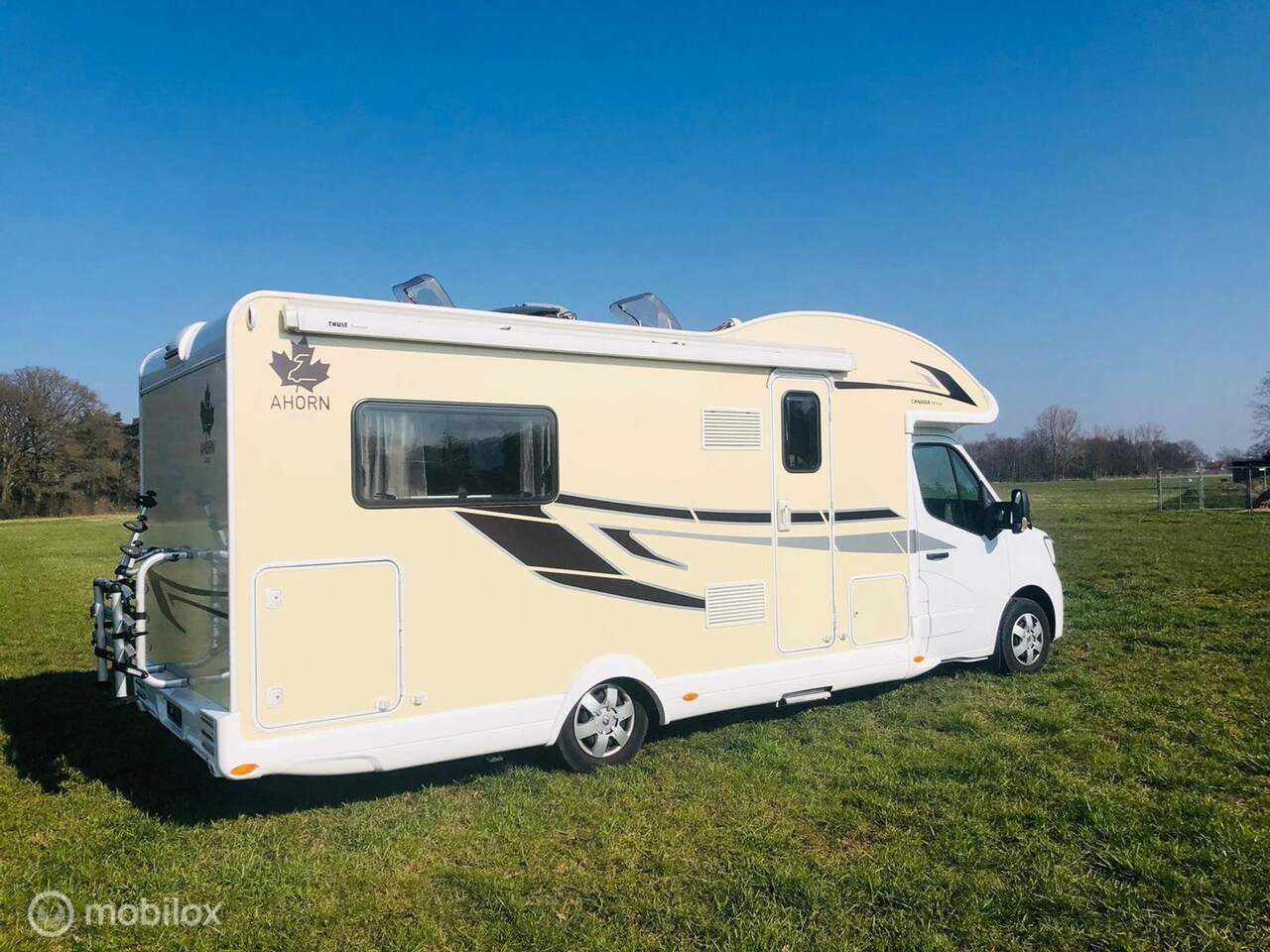 Renault Master - Ahorn Canada 95 Plus / Lengte bedden / Hefbed / XXL koelkast