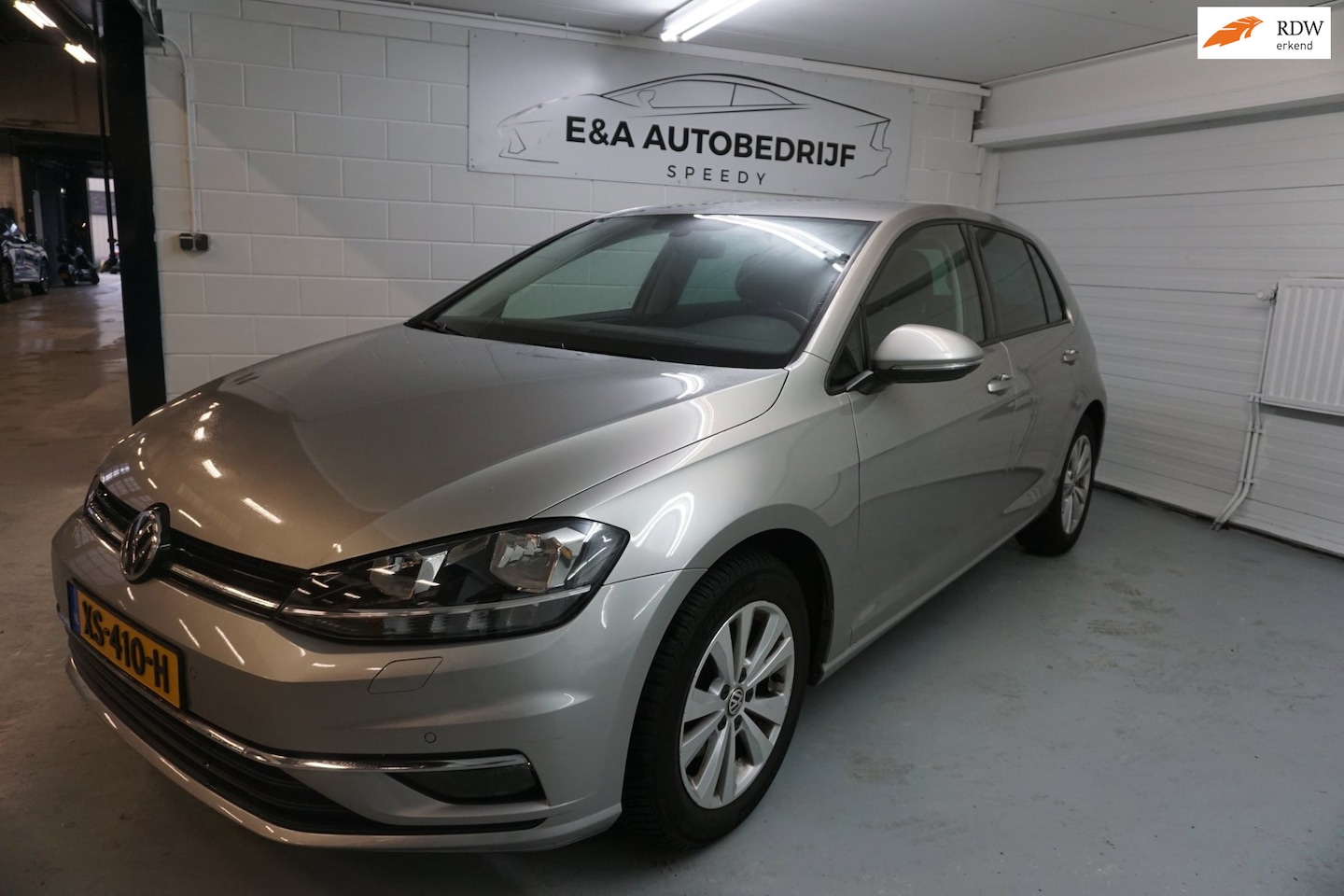 Volkswagen Golf - 1.0 TSI Comfortline Automaat /DEALER ONDERHOUDEN - AutoWereld.nl