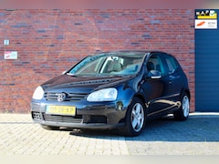 Volkswagen Golf - 1.4 TSI Trendline | Zwart | Nieuwe APK | NAP