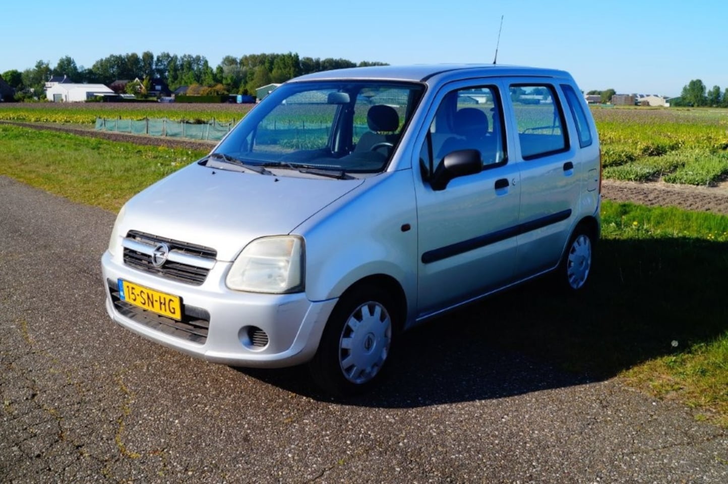 Opel Agila - 1.2-16V Essentia 91000km Trekhaak - AutoWereld.nl