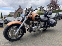 Honda e - GL 1500 Valkyrie Tour 6 Cilinder / Zeer mooi !!!