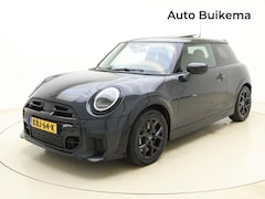 MINI Cooper - 1.5 C John Cooper Works M -Pano Dak -HeadUp -Verwarmd Stuur -Driving Ass -Sportremmen -Com