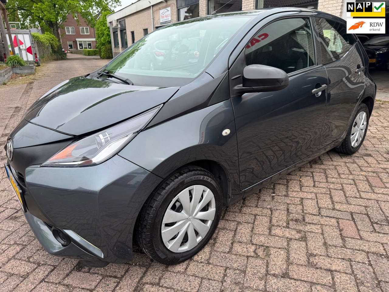 Toyota Aygo - 1.0 VVT-i x-fun AIRCO LED ORG 75439 KM NAP O.H BOEKJES VOLLEDIG ONDERHOUDEN GEHAD - AutoWereld.nl