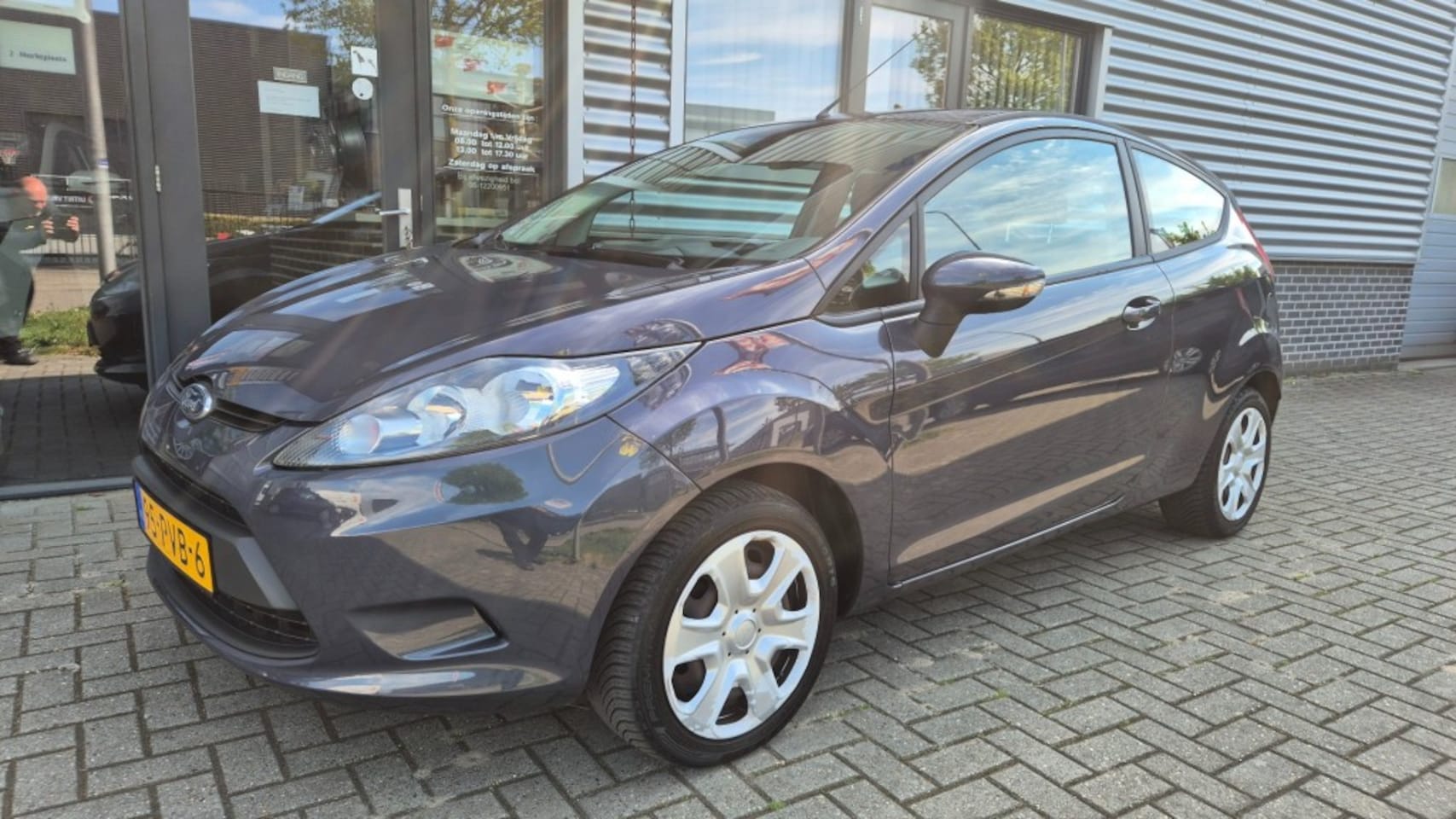 Ford Fiesta - 1.25 Limited AIRCO EL RAMEN CENTR AFST 89000 KM NAP - AutoWereld.nl