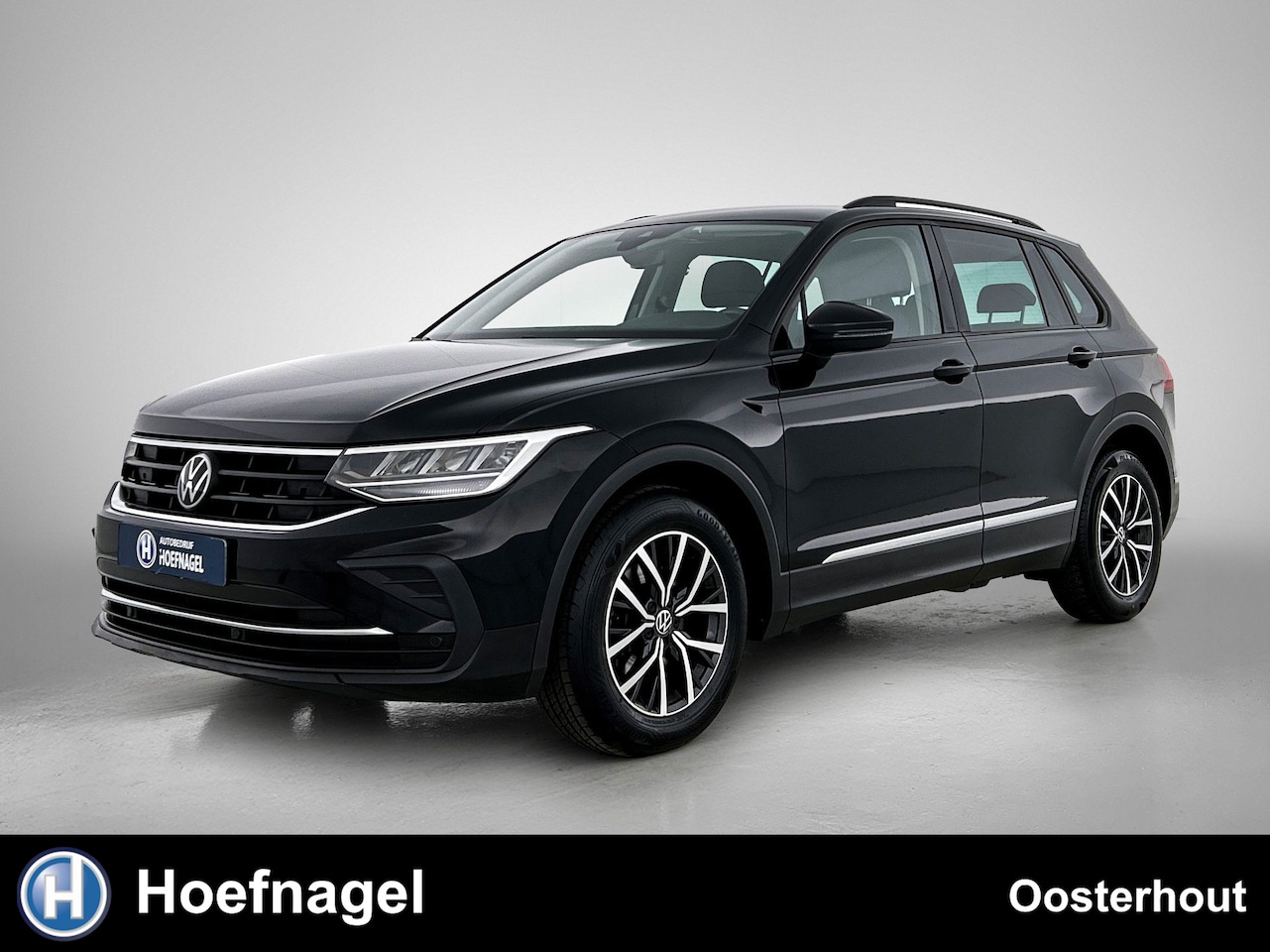 Volkswagen Tiguan - 1.5 TSI Life Business | Automaat | Adaptive cruise | Navigatie | Camera | Parkeersensoren - AutoWereld.nl