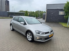 Volkswagen Golf - 1.2 TSI Highline
