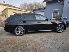 BMW 3-serie Touring - 320i High Executive M pakket