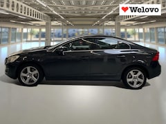 Volvo S60 - 2.4 D5 Summum Schuifdak, Navi+Camera, leer