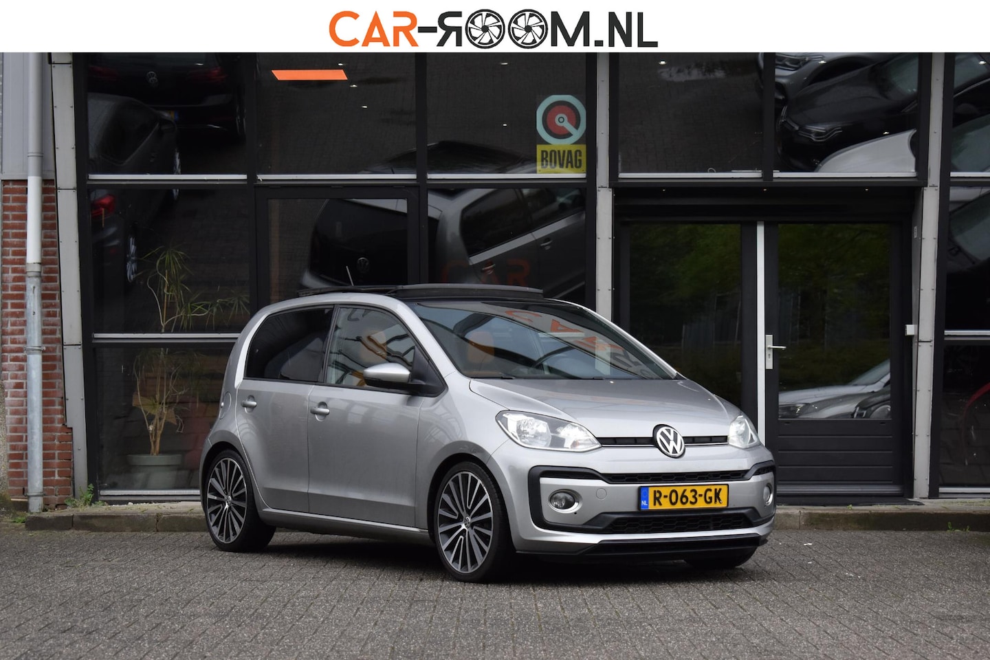 Volkswagen Up! - 1.0 TSI BMT cross up! Airco Pano Stoelverwarming BBD - AutoWereld.nl