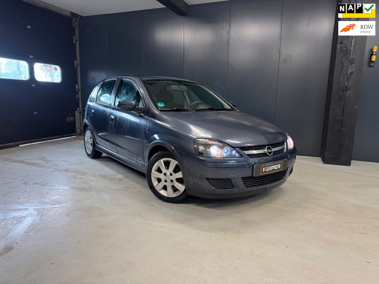 Opel Corsa - 1.2-16V Silverline Airco 5 deurs - AutoWereld.nl