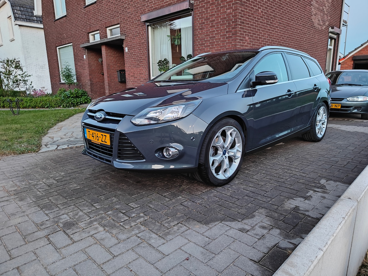 Ford Focus Wagon - 1.6 EcoBoost Titanium - AutoWereld.nl