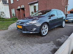 Ford Focus Wagon - 1.6 EcoBoost Titanium