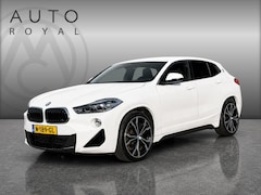 BMW X2 - sDrive20i High Executive AUTOMAAT | LEDER | DODEHOEK DETECTIE | ACHTERUIT RIJ CAMERA | SPO