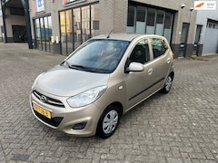 Hyundai i10 - 1.1 i-Drive Cool AIRCO NW DISTRIBUTIE