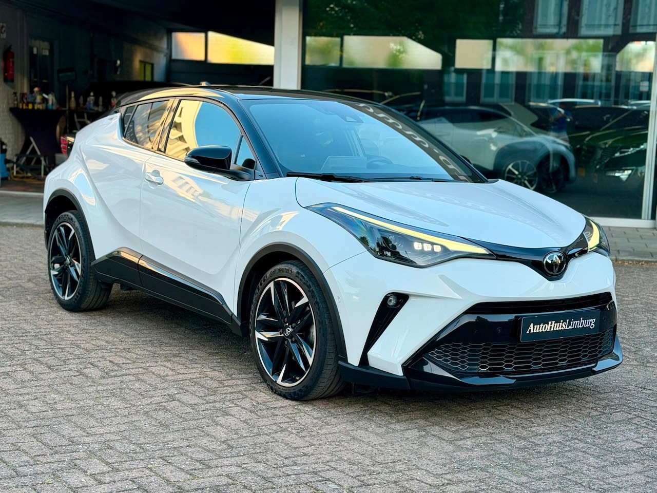 Toyota C-HR - 2.0 Hybrid GR-Sport|Camera|Nav|CarPlay - AutoWereld.nl