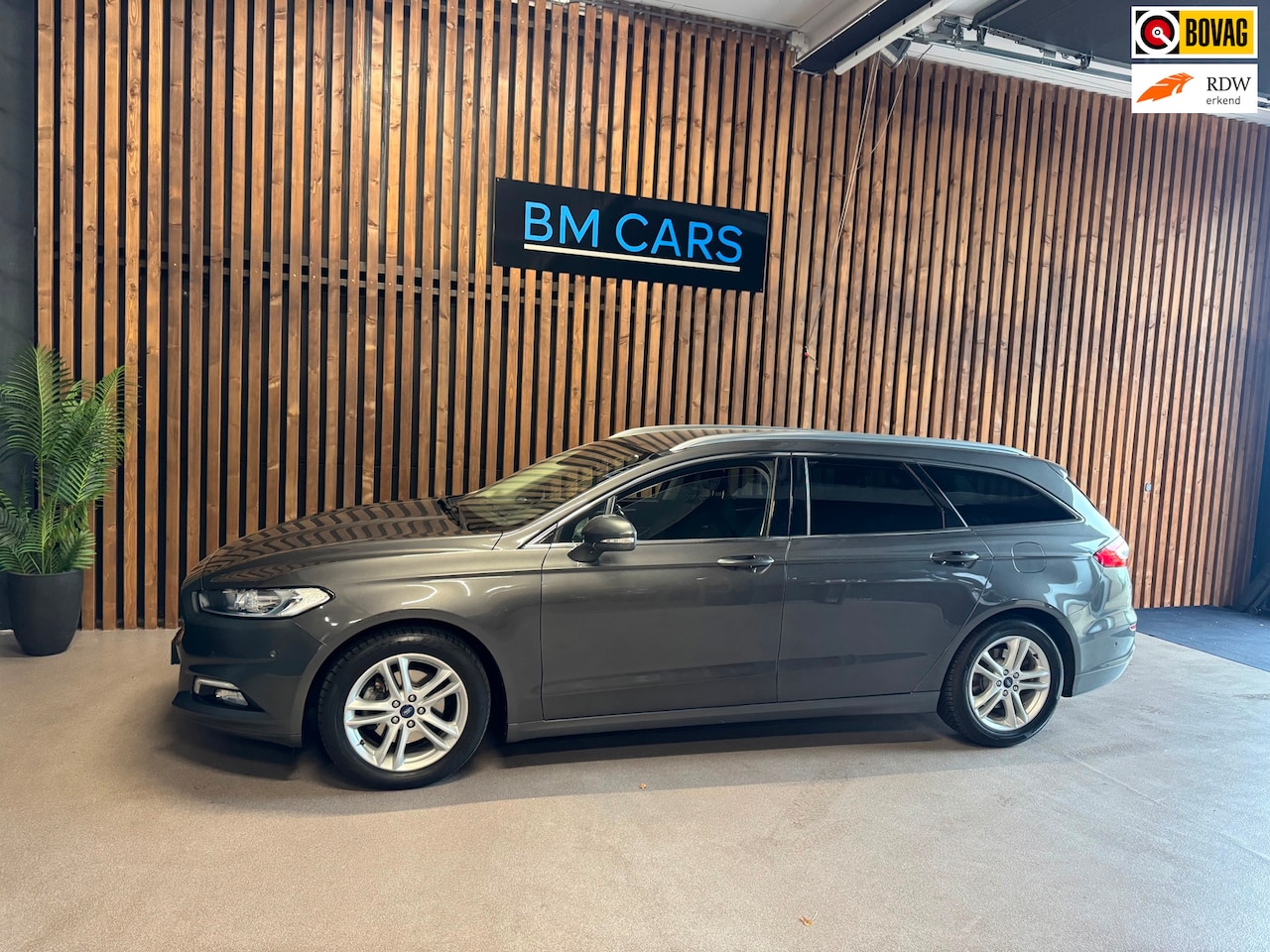 Ford Mondeo Wagon - 1.5 Titanium AUTOMAAT, Navi,Trekhaak - AutoWereld.nl
