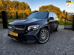 Mercedes-Benz GLB - 200 AMG / Panorama dak / NL Nap/ Memory stoelen / Camera / Vol