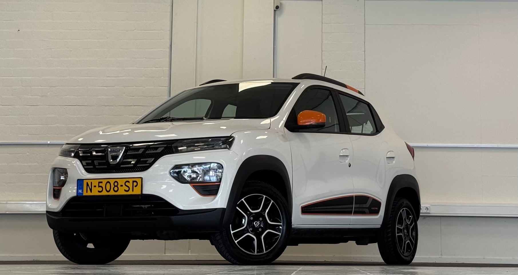 Dacia Spring - Comfort Plus 27 kWh 1e Eigenaar - AutoWereld.nl