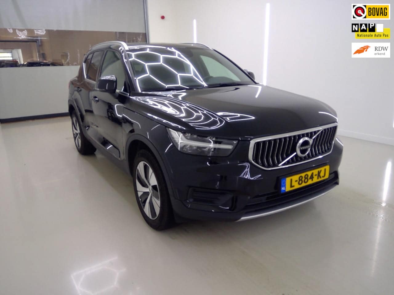 Volvo XC40 - 1.5 T4 Recharge Inscription+Led+navigatie1eignaar+NL+Elek-Klep+vitrual+Achteruit-assis+19" - AutoWereld.nl