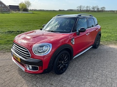 MINI Countryman - 1.5 Cooper Chili Carplay, Harman Kardon, pano dak, professional navigatie en head-up display