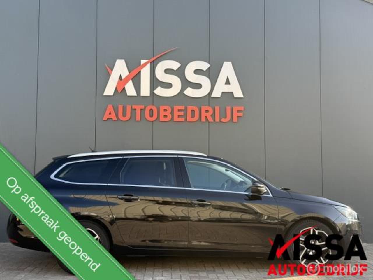 Peugeot 308 SW - 1.2 PureTech Blue Lease Premium Pano Navi Clima Cruise Xenon Leer PDC NAP Origineel NL.... - AutoWereld.nl