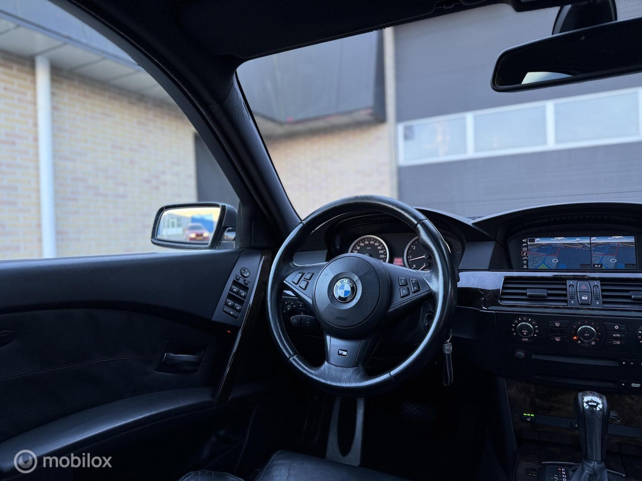 BMW 5-serie - 545i V8 Executive|M Pakket|Sport|Opendak|18 LM - AutoWereld.nl
