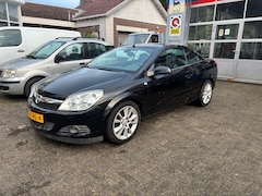 Opel Astra TwinTop - 1.8 Cosmo 140.839 km nap / ledere bekleding  / airco / kyles / navi / start stop