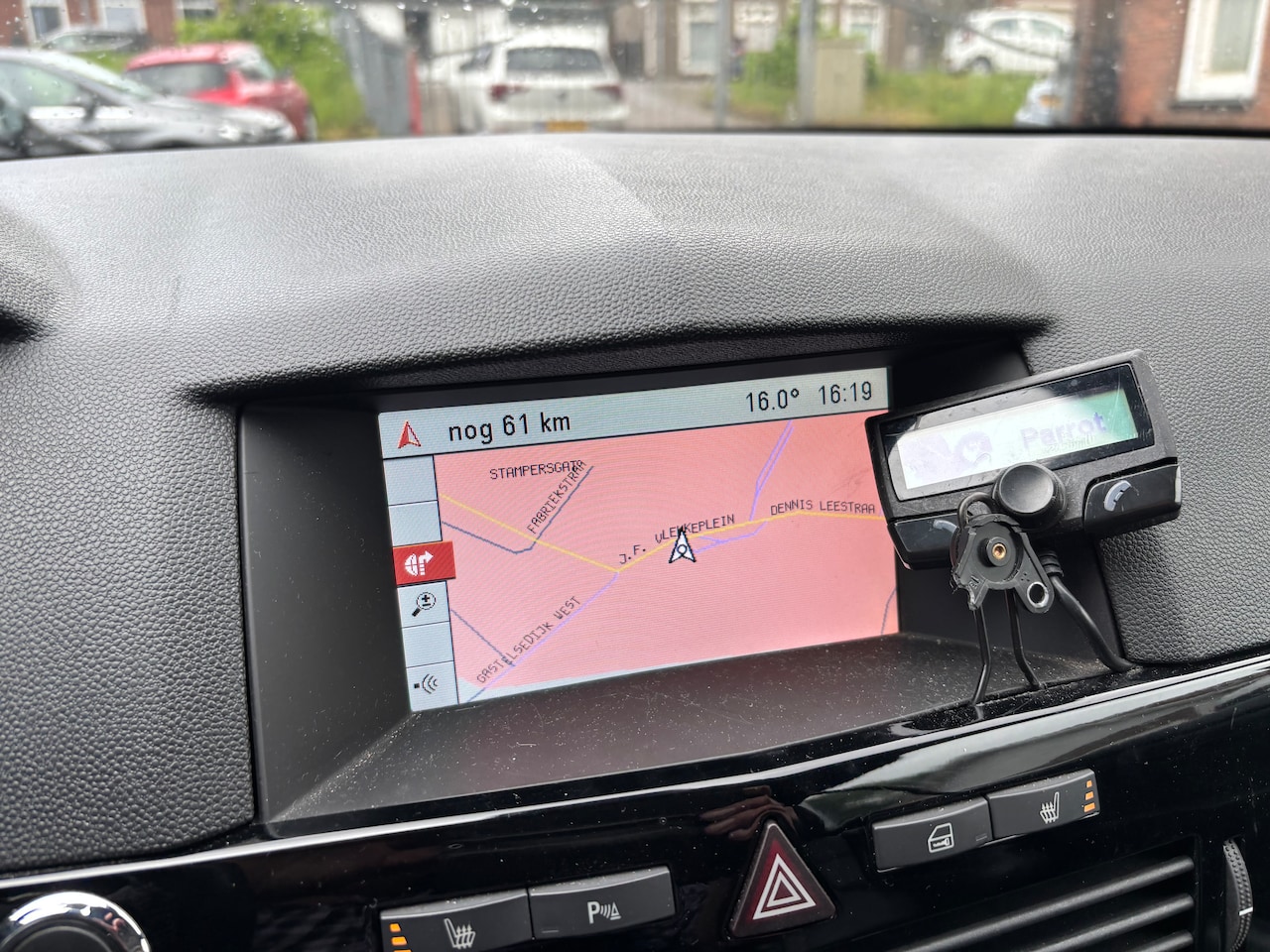 Opel Astra TwinTop - 1.8 Cosmo 140.839 km nap / ledere bekledinG  / AIRCO /KEYLES / PARK SENS ACHTER