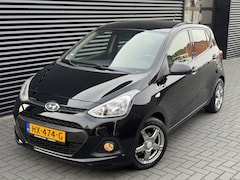 Hyundai i10 - 1.0i i-Motion| ZWART| CLIMA| TREKHAAK| 2016| NAP