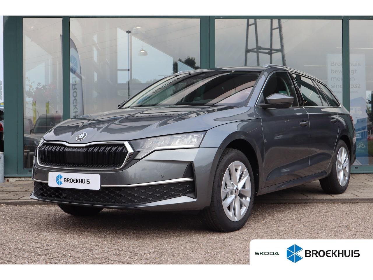 Skoda Octavia Combi - Business Edition | Achteruitrijcamera | Chromen grille | Cruise control met speedlimiter - AutoWereld.nl