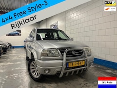Suzuki Grand Vitara - 2.0 FreeStyle-3 4x4/Airco/Navi/Camera