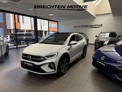Volkswagen Taigo - 1.5 TSI R-Line / Pano / CarPlay /