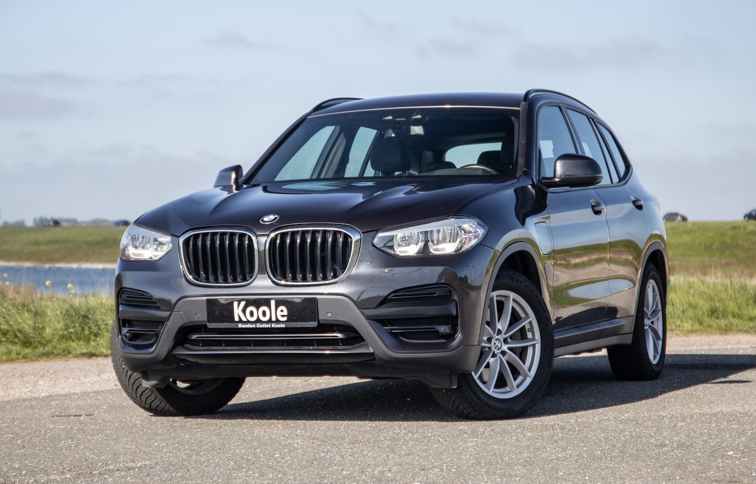 BMW X3 - xDrive30e Executive CARPLAY / STOELVERWARMING / DEALER ONDERHOUDEN / LEER - AutoWereld.nl