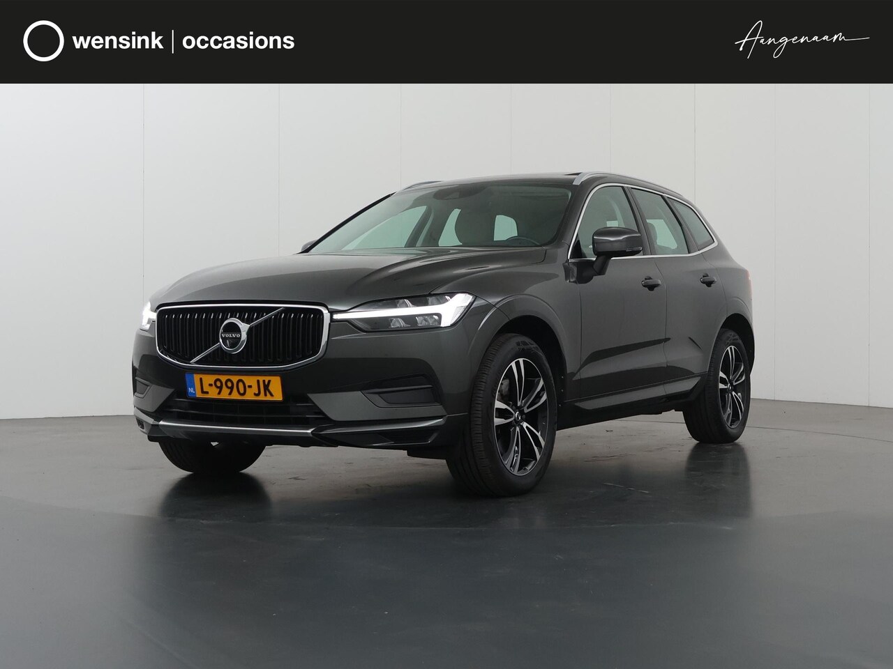 Volvo XC60 - 2.0 B5 Momentum Exclusive | Elek. Trekhaak | Panoramadak | Elek. Comfortstoelen met Geheug - AutoWereld.nl