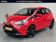 Toyota Aygo - 1.0 VVT-i x-play limited Dealer onderhouden, Apple Carplay & Trekhaak