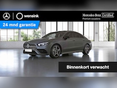 Mercedes-Benz CLA-Klasse - 180 AMG Line | Night | Panoramadak | Lederen bekleding | Widescreen | Sfeerverlichting | S