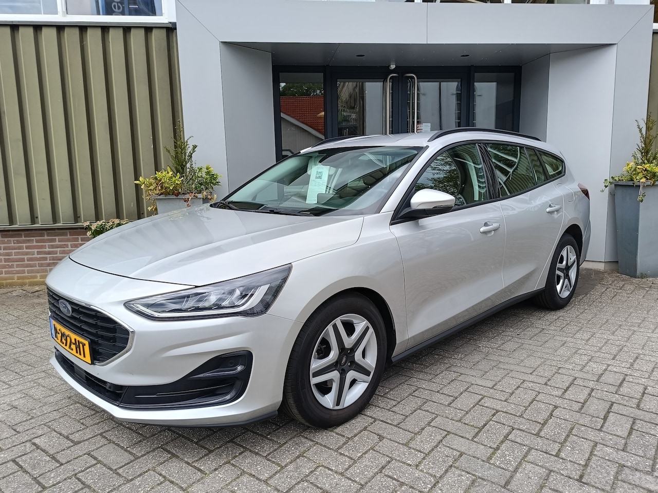 Ford Focus Wagon - 1.0 EcoBoost Hybrid Titanium | Nieuw model | Cruis Controle | App-connect | 125pk | Airco - AutoWereld.nl