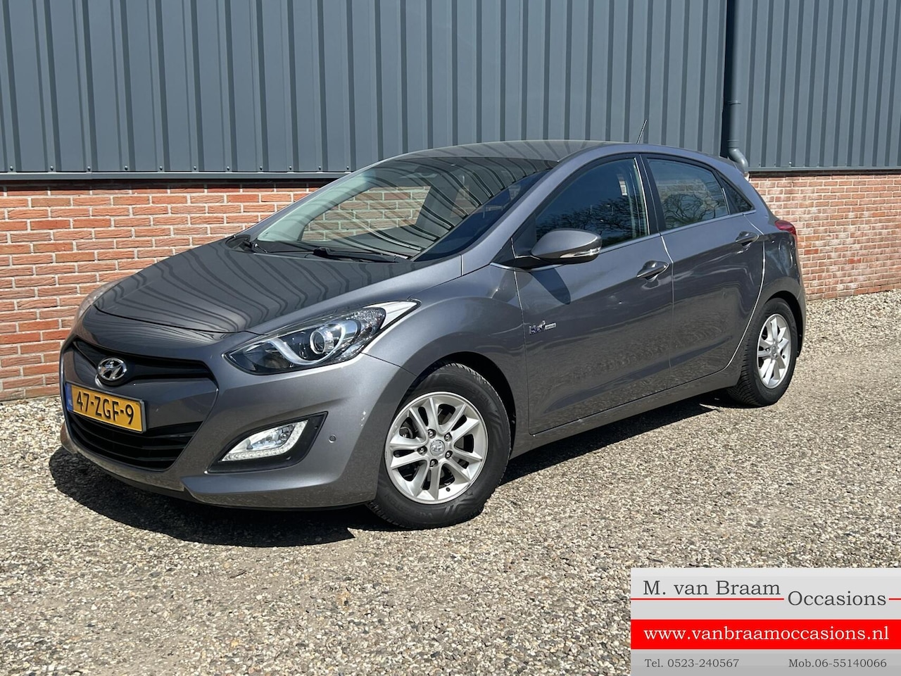 Hyundai i30 - 1.6 GDI Business Edition Ecc/Camera/Trekhaak/Lmv/Navigatie - AutoWereld.nl