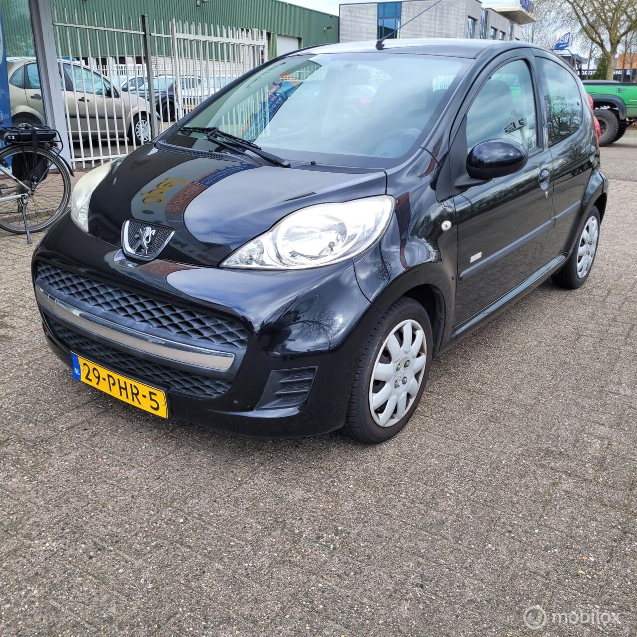 Peugeot 107 - 1.0-12V Millesim 200 1.0-12V Millesim 200 - AutoWereld.nl