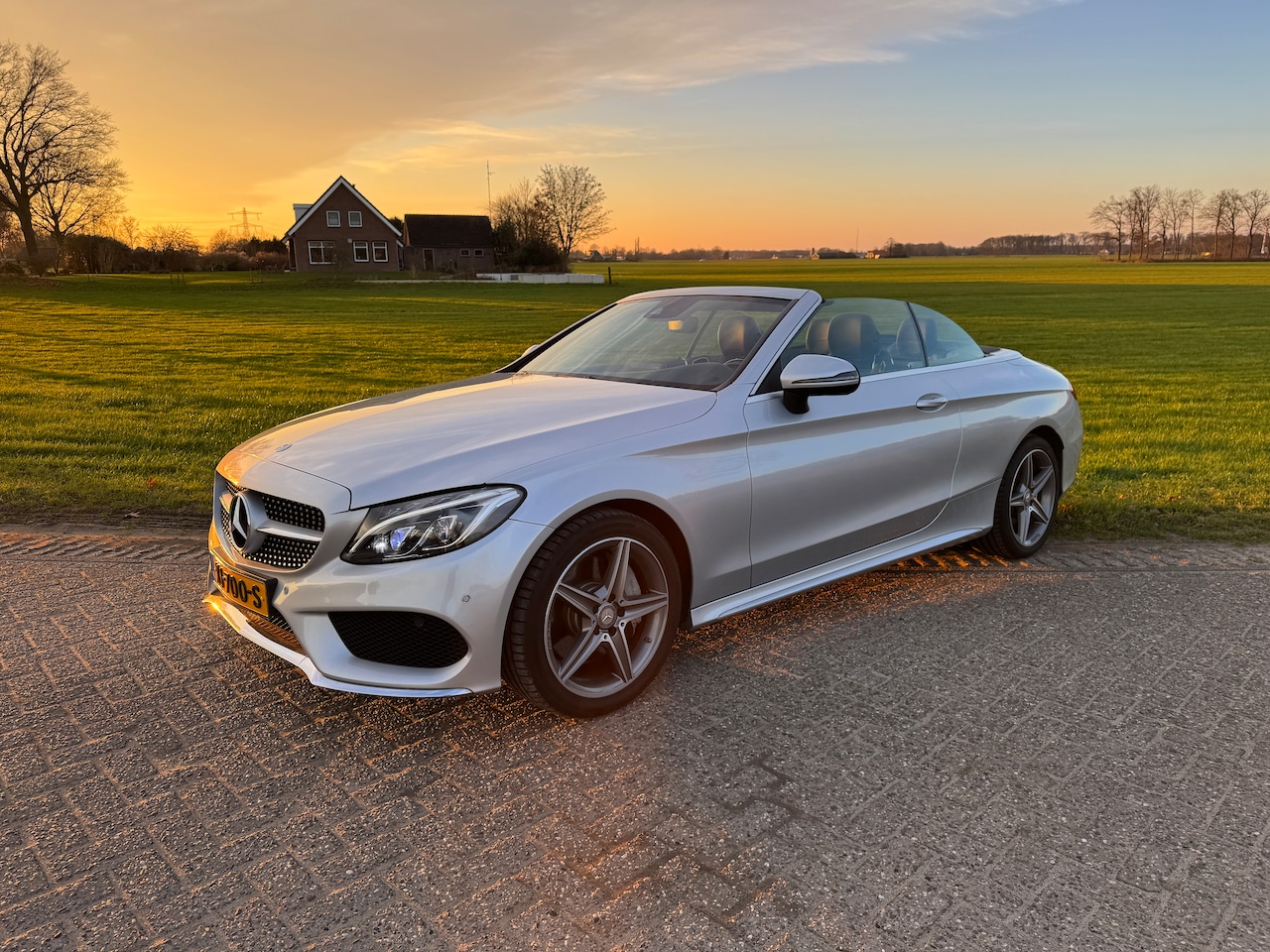 Mercedes-Benz C-klasse Cabrio - 250 Prestige Burmeister sound, climate control, cruise control, 2x pdc; betreft een C300 Prestige!! - AutoWereld.nl