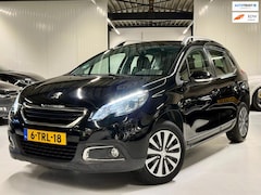 Peugeot 2008 - 1.2 82PK Active Navigatie| Automaat|Panoramadak