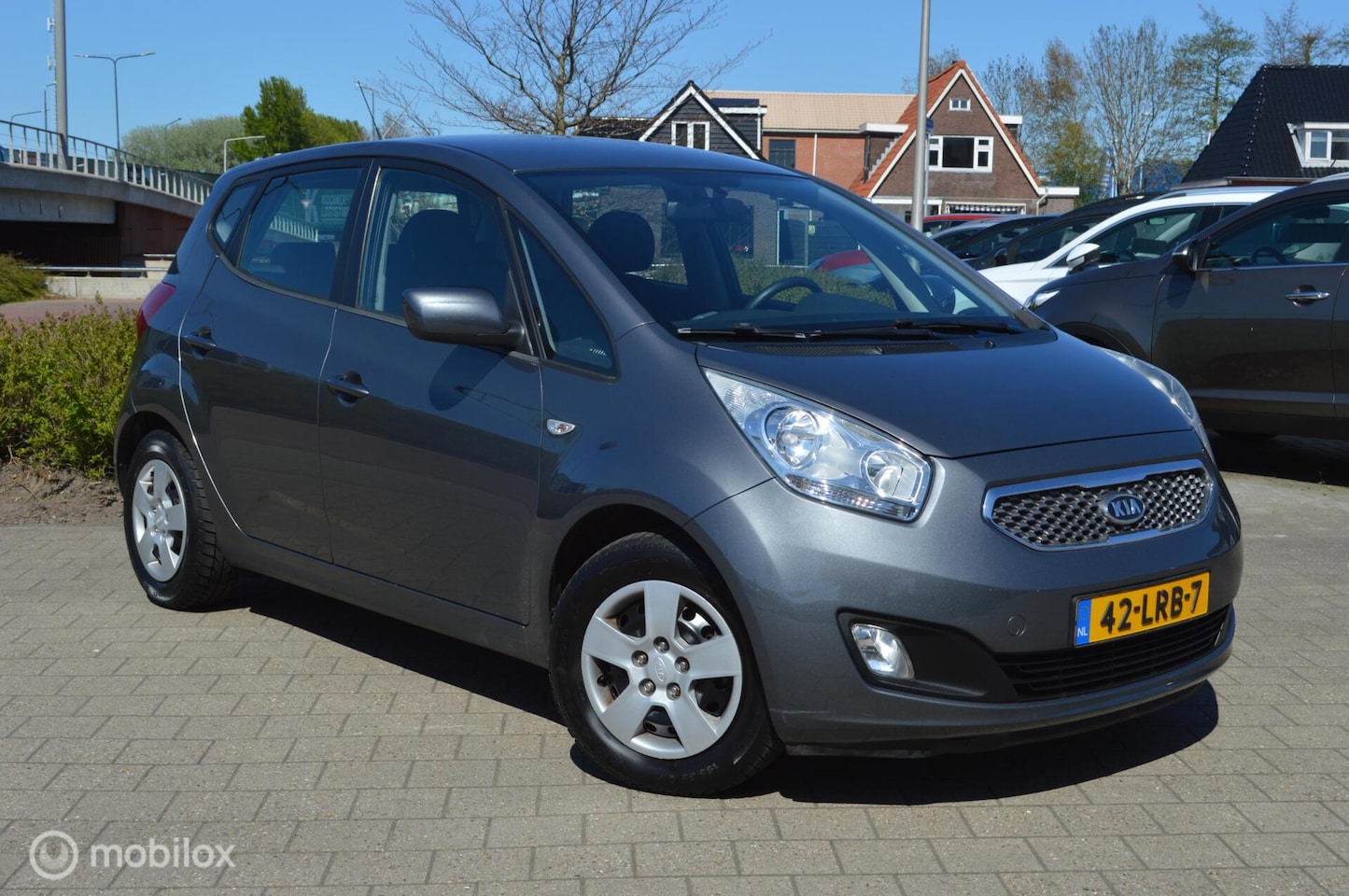 Kia Venga - 1.6 CVVT AUTOMAAT X-ecutive - AutoWereld.nl