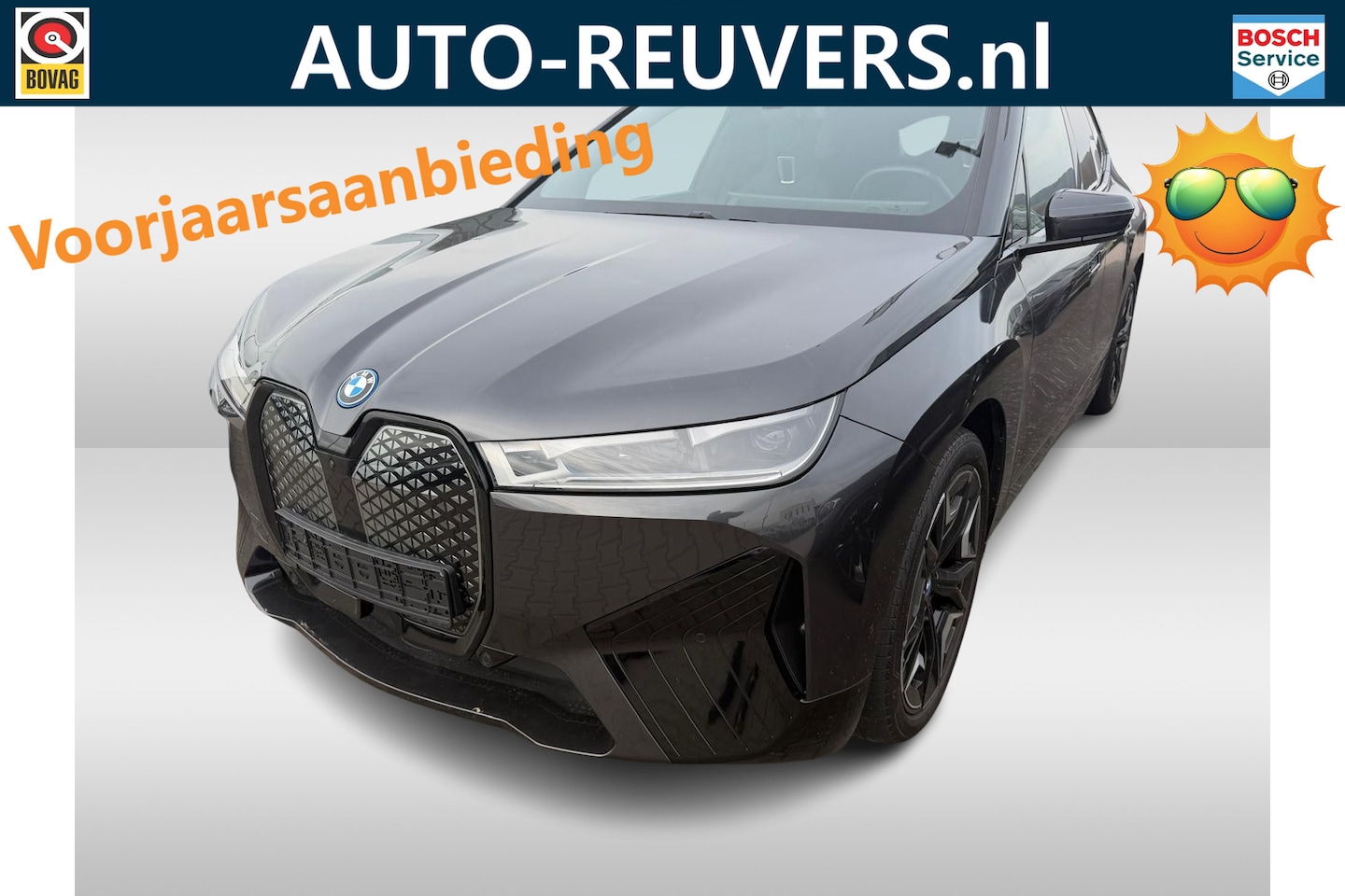 BMW iX - xDrive40 M-Sport SKY Edition 77 kWh / Panorama / HarmanKardon / 3D Camera / Trekhaak - AutoWereld.nl