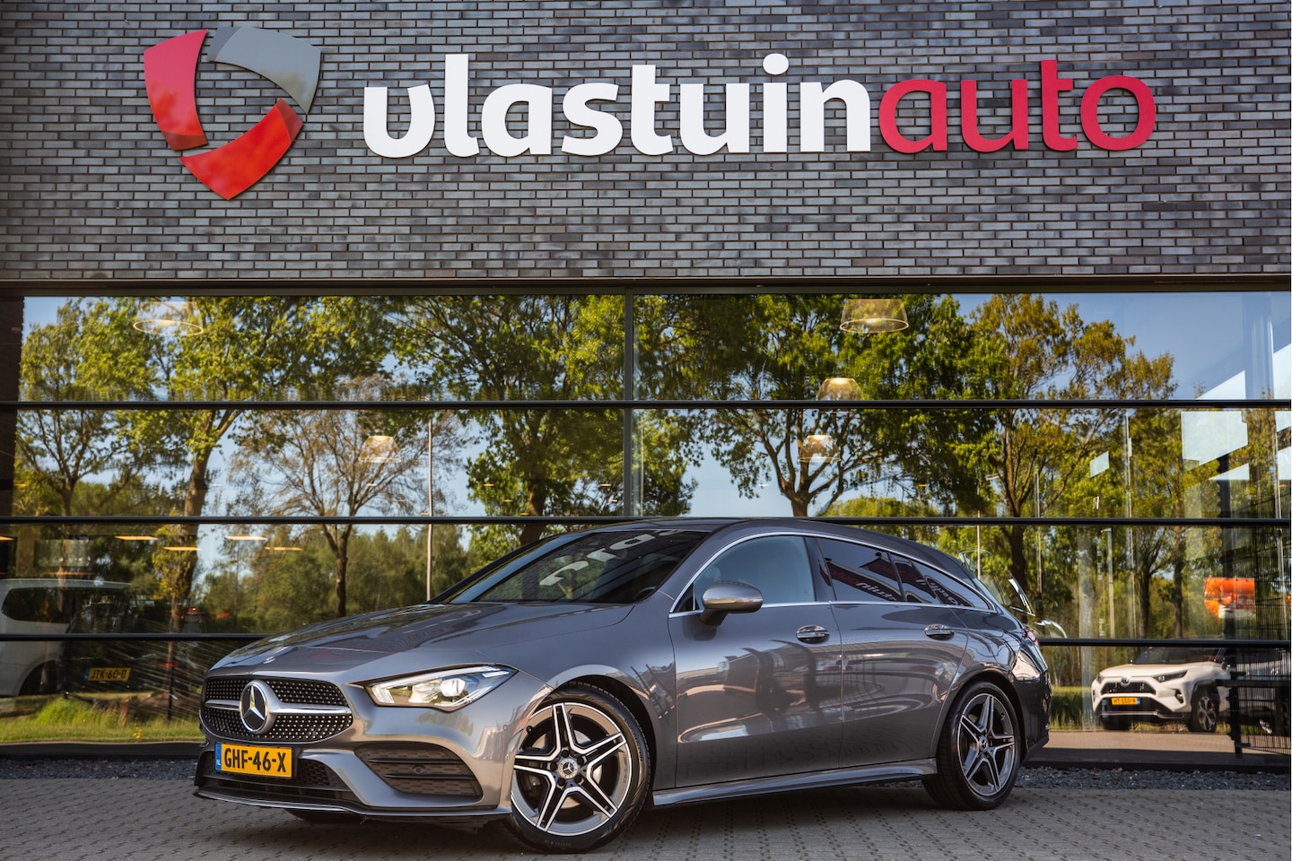 Mercedes-Benz CLA-klasse Shooting Brake - 180 Premium Plus 180 Premium Plus , Virtual cockpit, Achteruitrijcamera, Sfeerverlichting, BTW - AutoWereld.nl