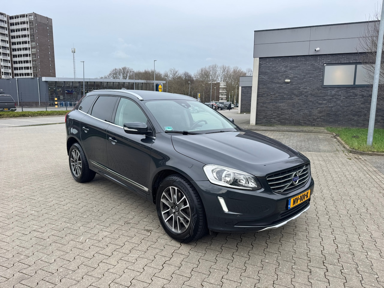 Volvo XC60 - 2.0 D4 FWD Ocean Race 2.0 D4 FWD Ocean Race - AutoWereld.nl