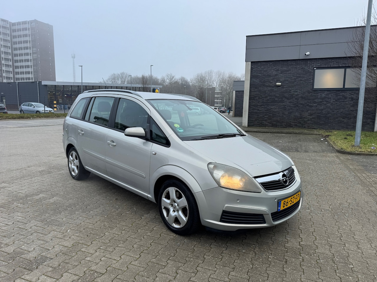 Opel Zafira - 2.2 Executive 7P AUTOMAAT - AutoWereld.nl