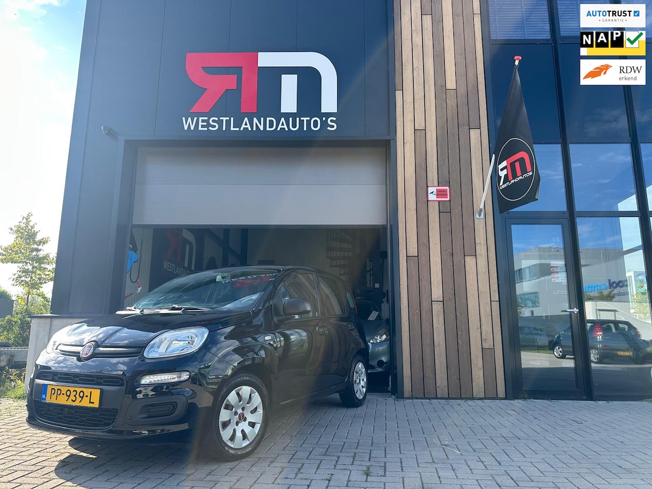 Fiat Panda - 0.9 TwinAir Popstar airco NAP isofix 2 sleutels NIEUWE APK bij aflevering zeer zuinig/deal - AutoWereld.nl
