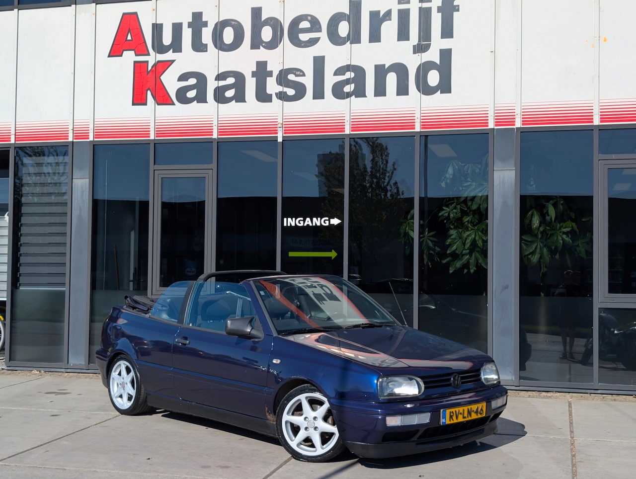 Volkswagen Golf Cabriolet - 1.8 - Stuurbekr - Electr Ramen - - AutoWereld.nl