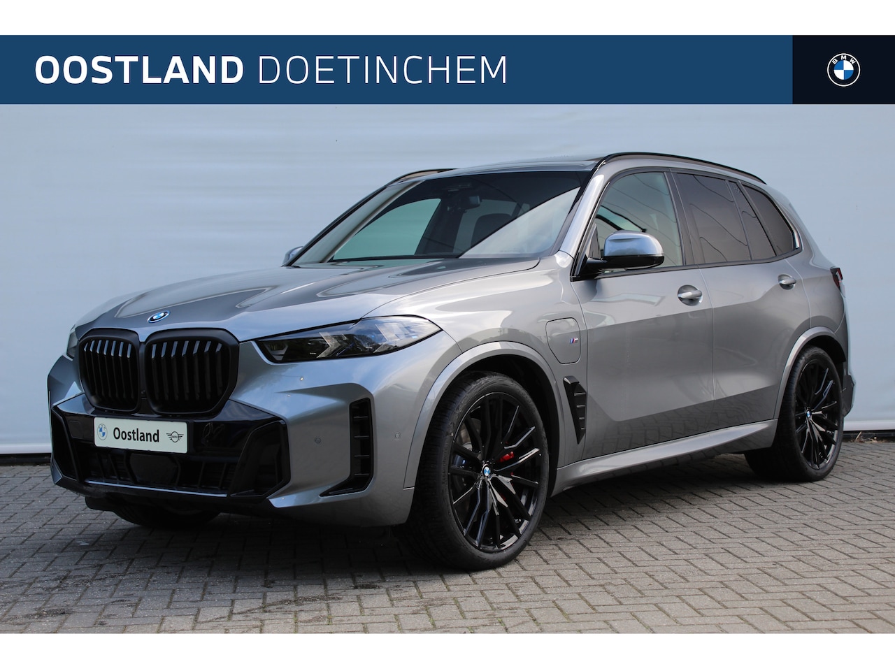 BMW X5 - xDrive50e M Sport Automaat / Panoramadak Sky Lounge / Trekhaak / Bowers & Wilkins / Soft-C - AutoWereld.nl