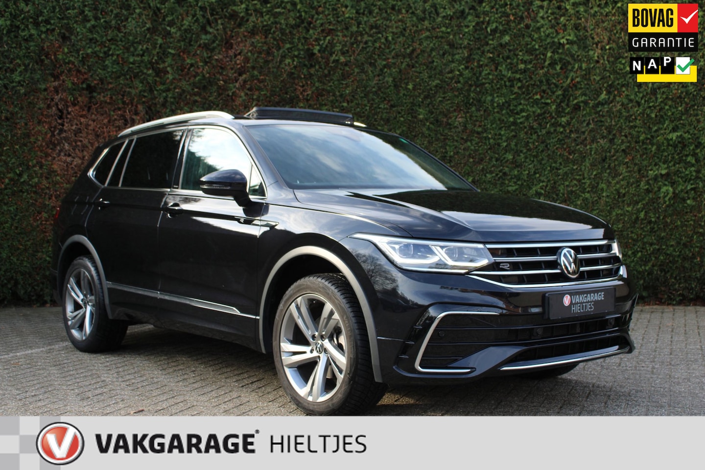 Volkswagen Tiguan Allspace - 1.5 TSI R-Line Business+ 7p. pano/trekhaak - AutoWereld.nl